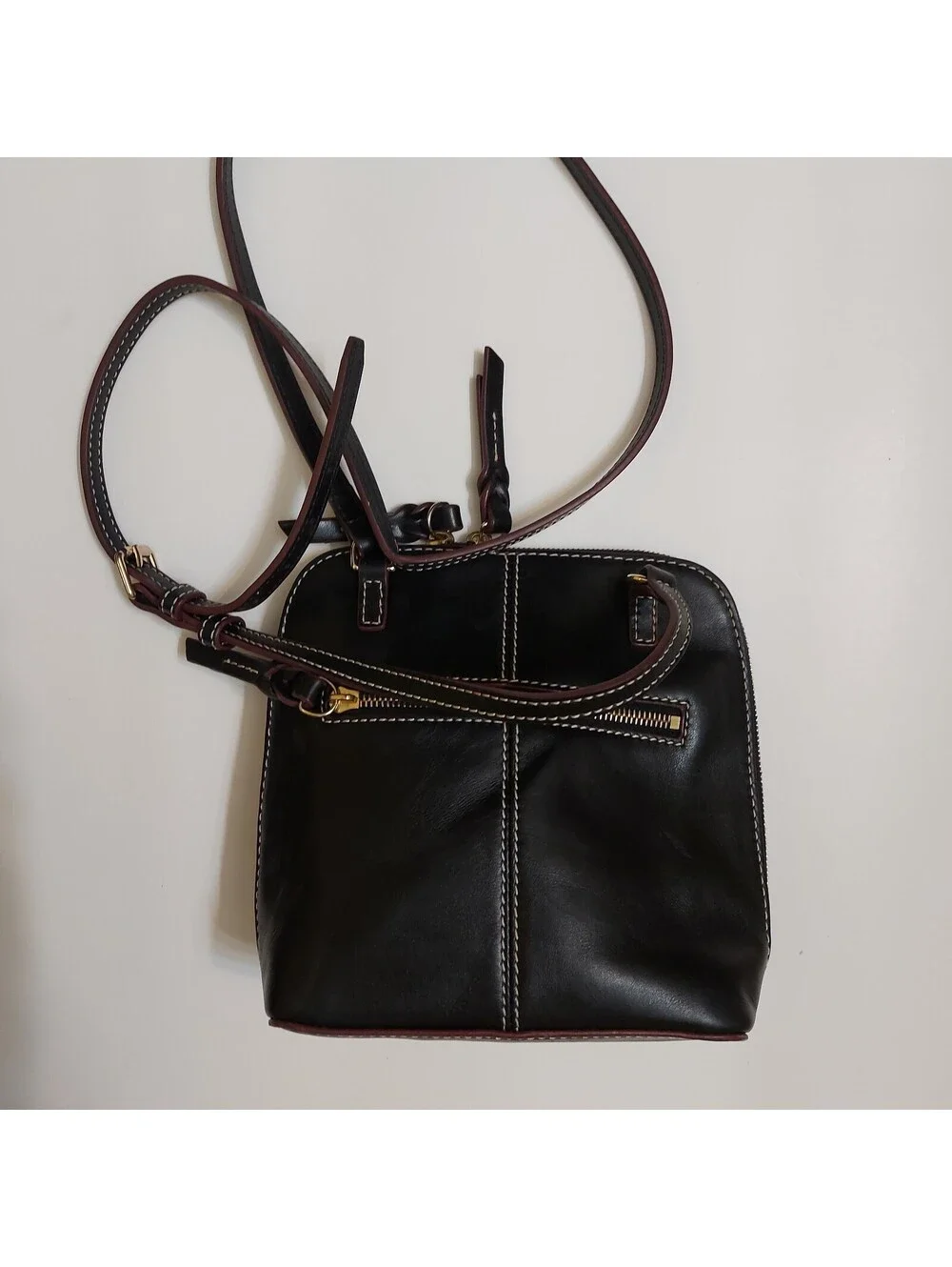 Dooney & Bourke leather crossbody bag